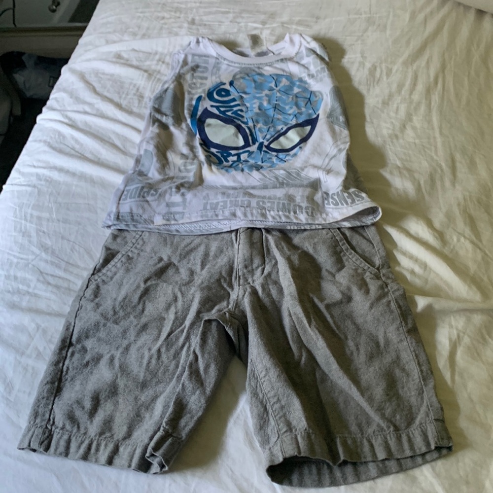 Old navy shorts and tee